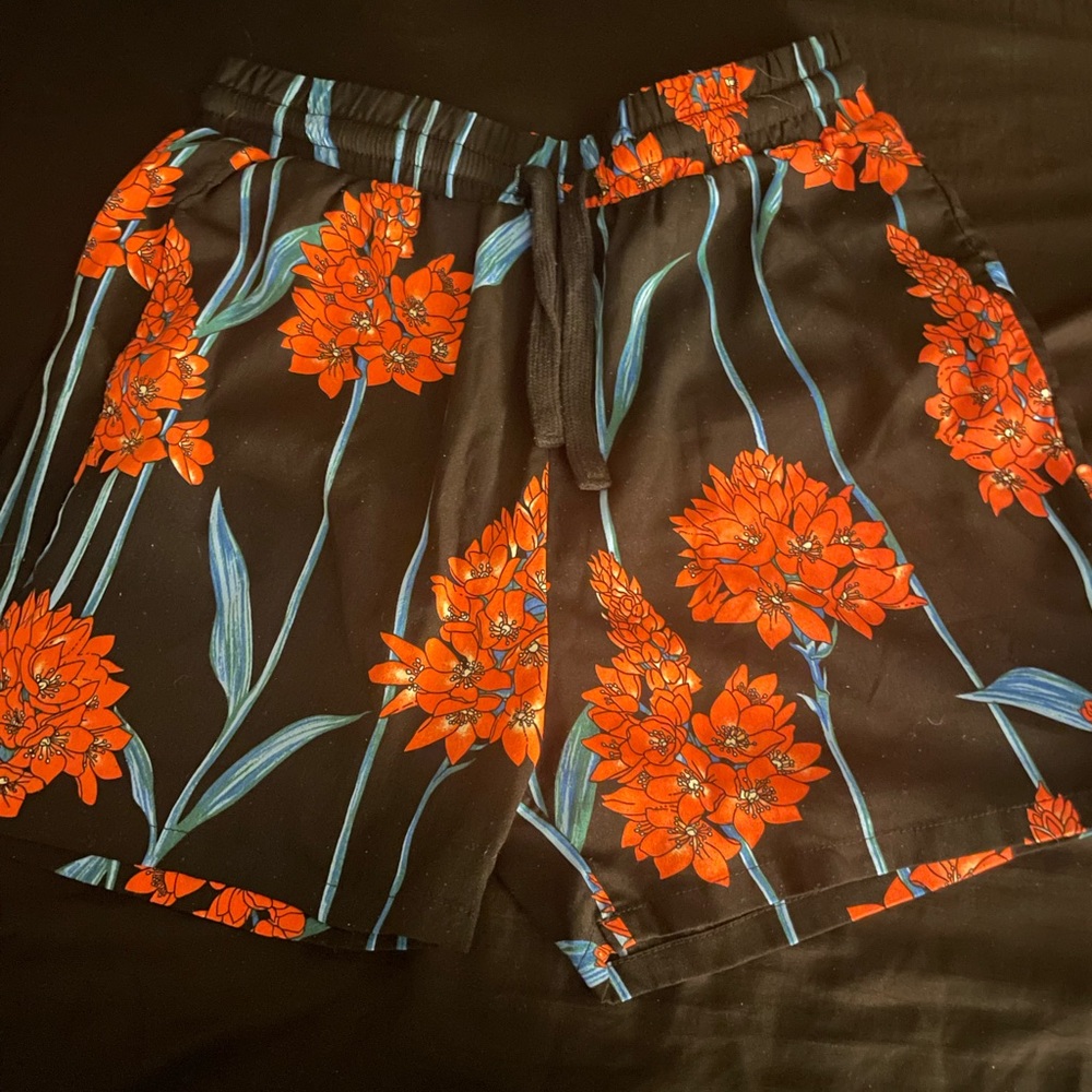 Fashion Nova Floral Shorts